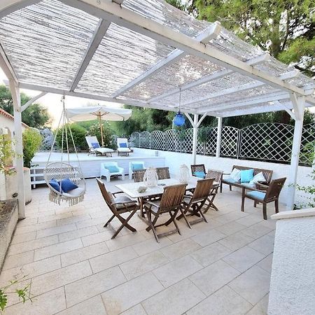 Villa Vista Mare Su Tre Piani Con Giardino Falerna Exterior foto