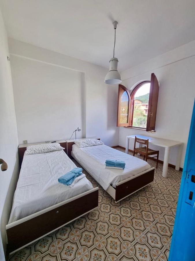 Villa Vista Mare Su Tre Piani Con Giardino Falerna Exterior foto