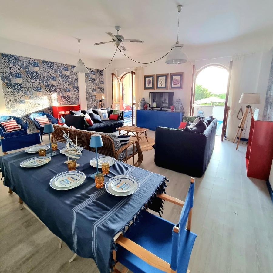 Villa Vista Mare Su Tre Piani Con Giardino Falerna Exterior foto