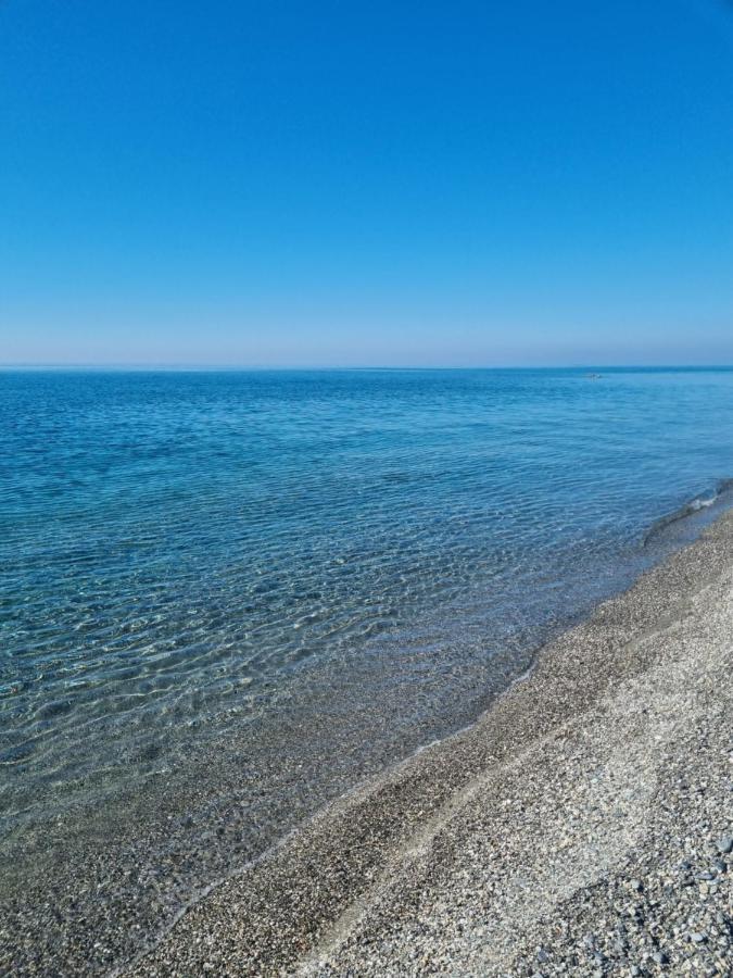 Villa Vista Mare Su Tre Piani Con Giardino Falerna Exterior foto
